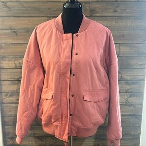 Universal Thread Women's Bomber Jacket XXL Pink Zip Puffer Quilted Pockets New